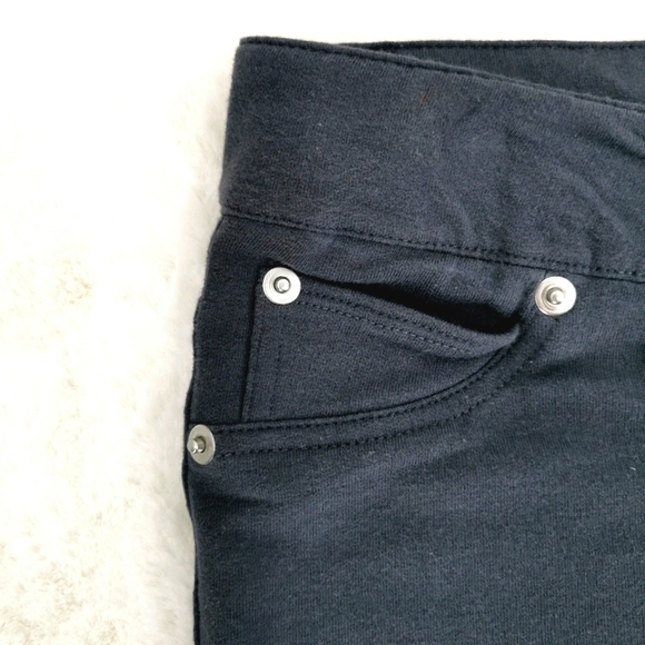 Tresics NWT Women's M Stretch Black Mid Leggings - Picture 3 of 11